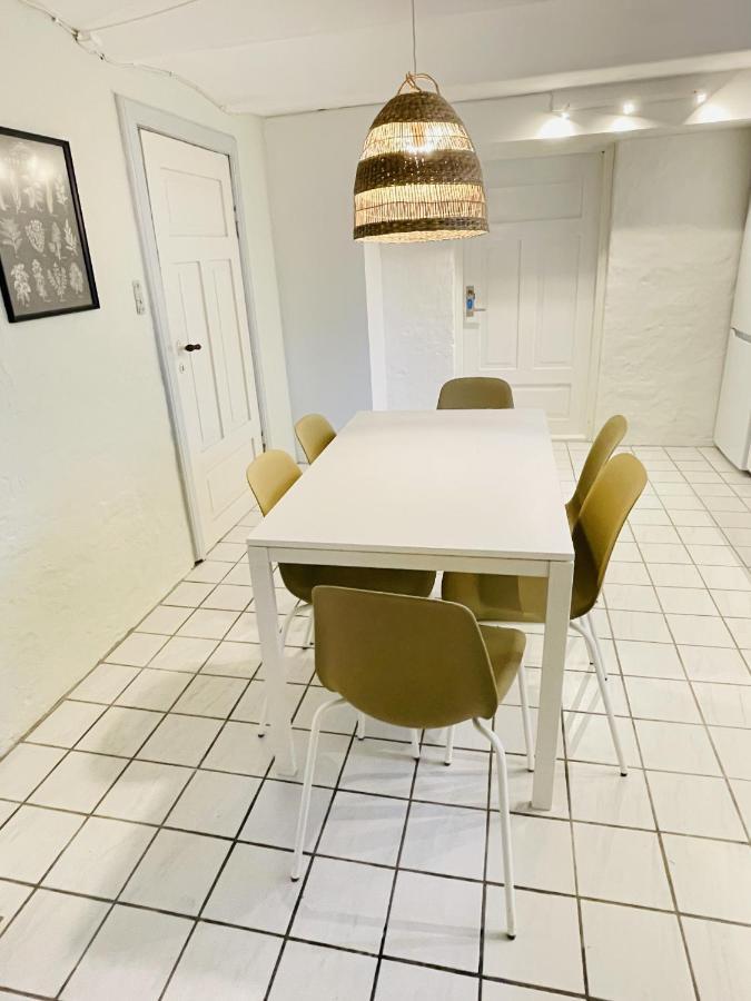 Aday - Aalborg Mansion - Charming 3 Bedroom Apartment Eksteriør billede